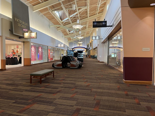Great Lakes Crossing Outlets - Aug 7 2022 Photo